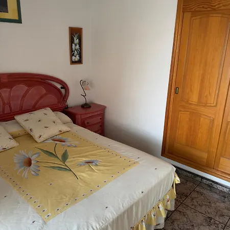 Naufragos 1st Line アパート トレビエハ