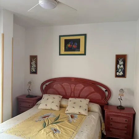 アパート Naufragos 1st Line