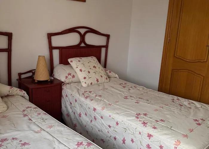 Naufragos 1st Line *