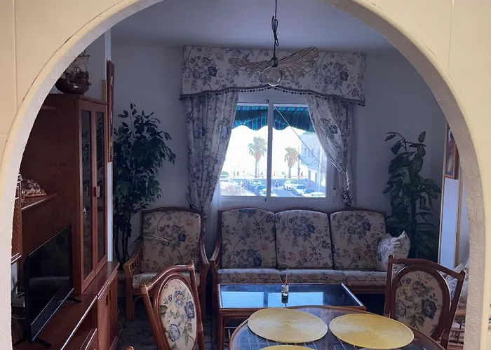 Naufragos 1st Line Apartment