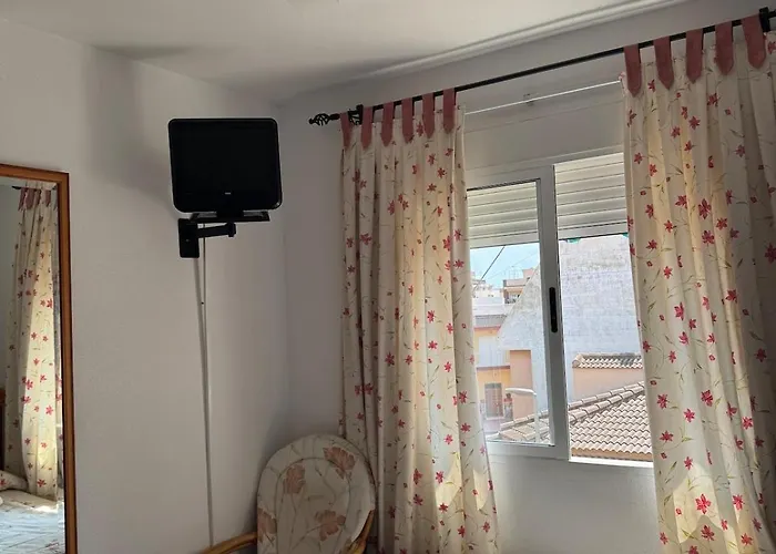 Naufragos 1st Line Apartment