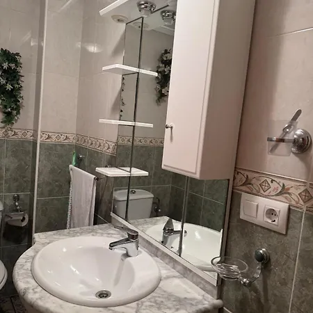 Naufragos 1st Line Апартаменты