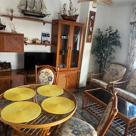 Апартаменты Naufragos 1st Line *