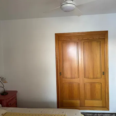 Naufragos 1st Line Appartement *